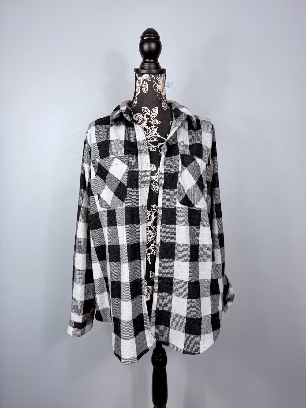 Casa Cabana buffalo plaid oversized long sleeve fleece button down top size XL